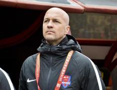 IM体育官网入口-包含重庆斯威新帅上任，率队力挺保级的词条