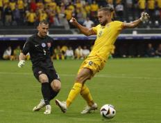 IM体育-黑马球队意外淘汰实力强劲的对手