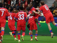 IM体育-阿森纳完胜巴黎，库尔图瓦带队取胜