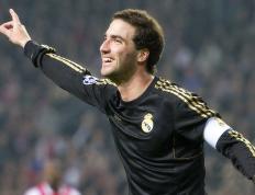 IM体育官网入口-当风笛遇见战鼓，苏格兰对阵几内亚之夜，罗德里戈的生涯交响曲