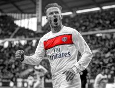 IM体育官网-铁血与智慧的胜利，迪亚斯如何成为德国队攻克希腊防线的关键先生