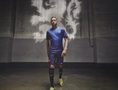 IM体育数据分析平台-戈贝尔关键进球定乾坤，掘金对阵骑士的最后一刻，如何改写比赛命运？