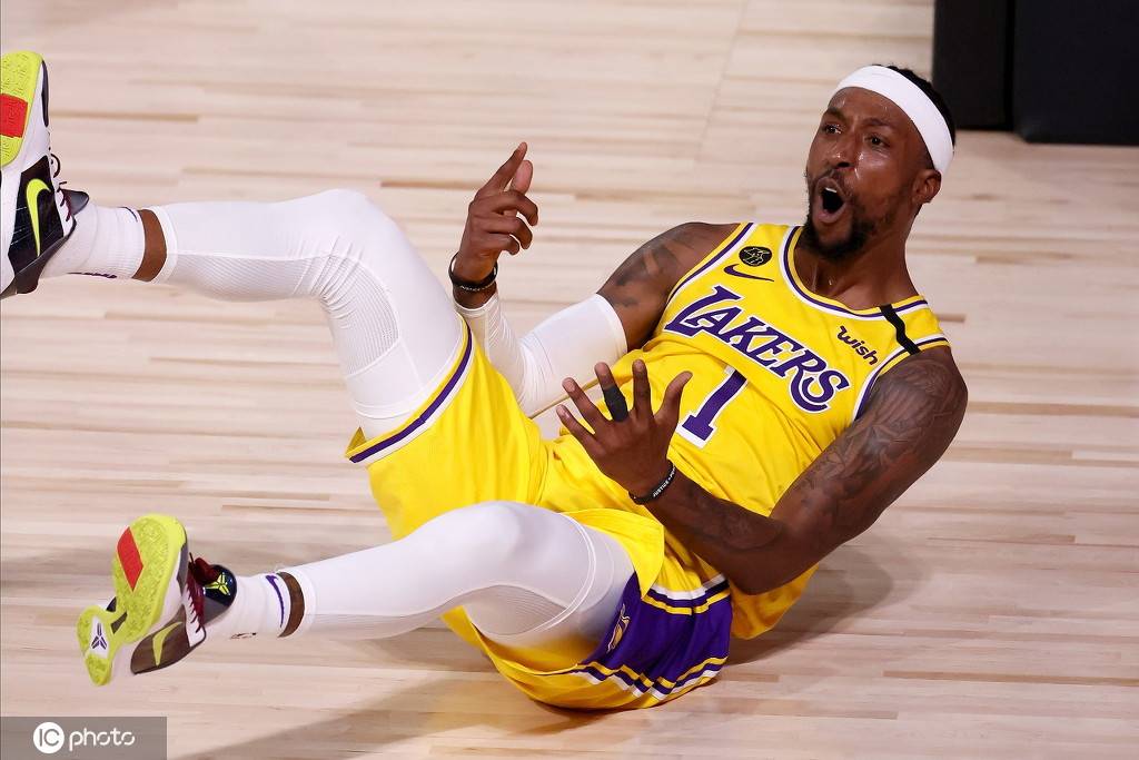 IM体育社区互动入口-法国男篮爆冷掘金，莫里斯高光表现