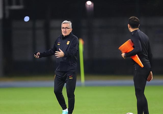 IM体育网页版登录入口-关于守门员壁垒,关键扑救守护胜利的信息