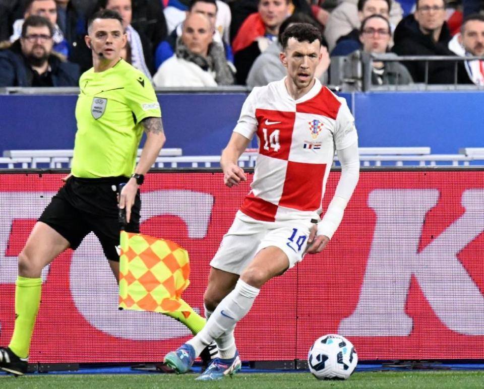 IM体育数据分析平台-英格兰战胜克罗地亚，斩获三分实现突破