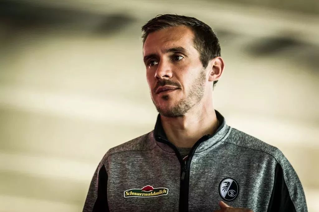 IM体育数据分析平台-南安普顿战平，保级关键战事继续焦灼