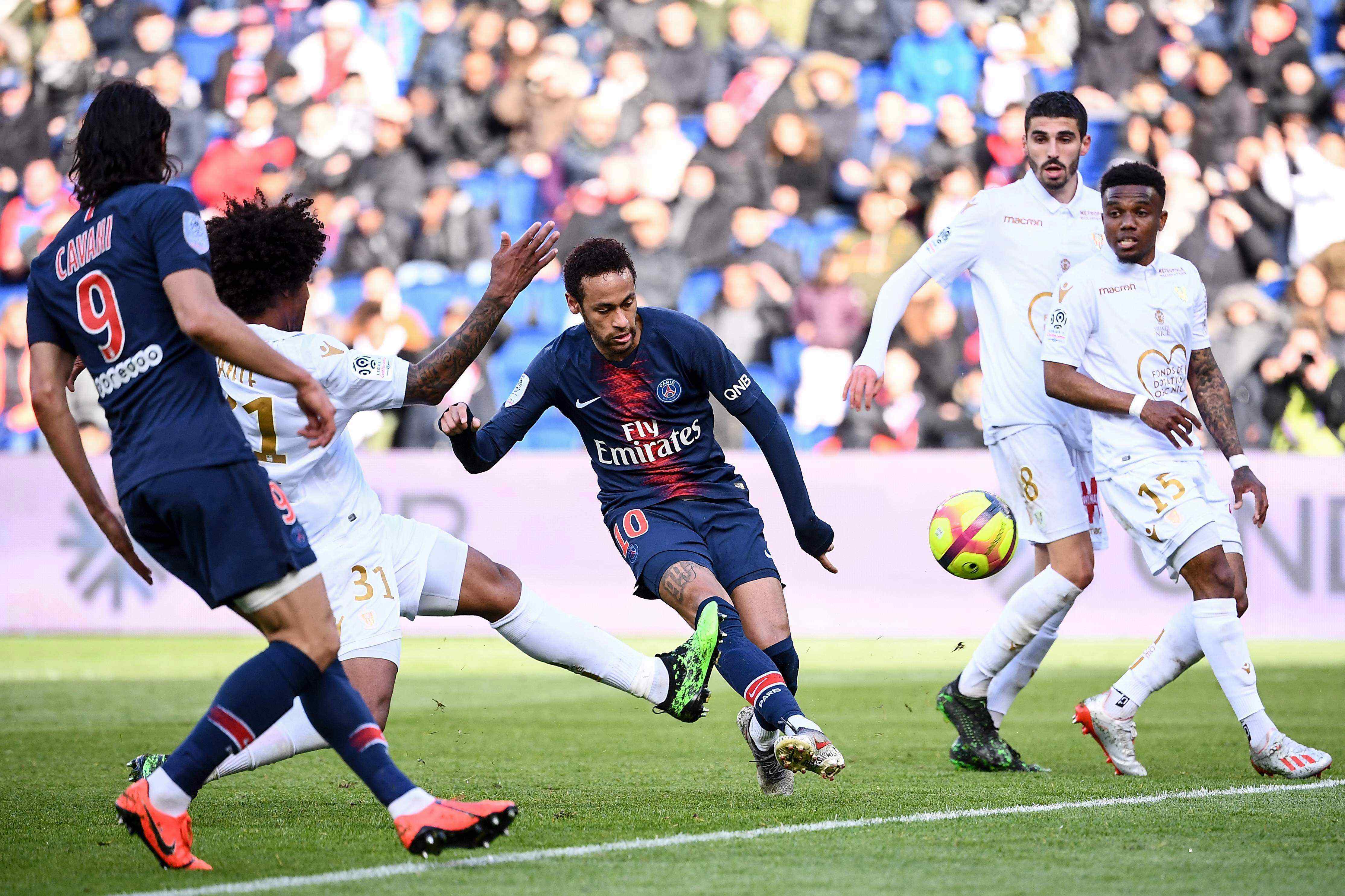 IM体育社区互动入口-球队新赛季阵容曝光,备受关注