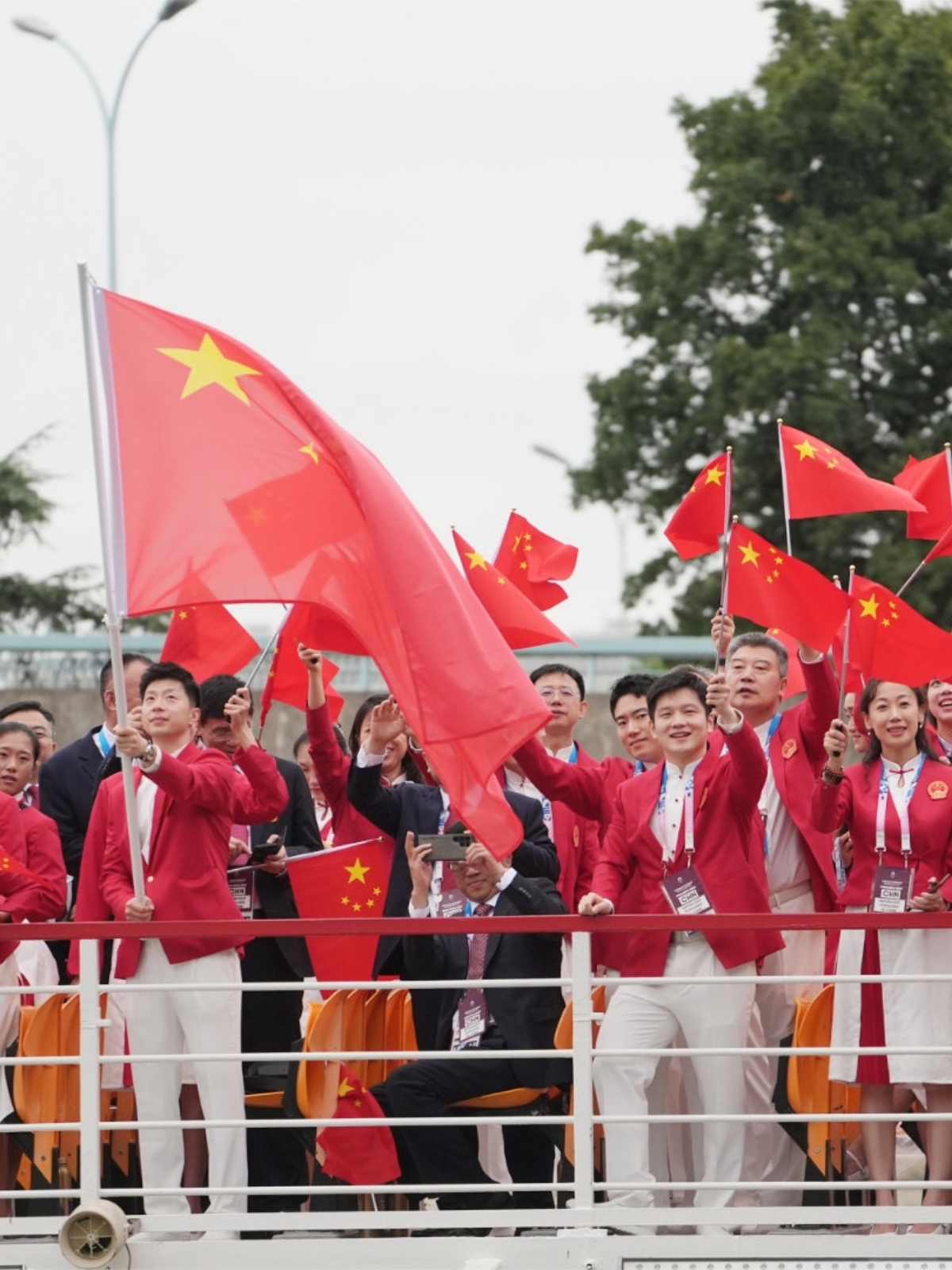 IM体育在线注册-关于全运会开幕式盛大举行,运动员们共庆盛会的信息