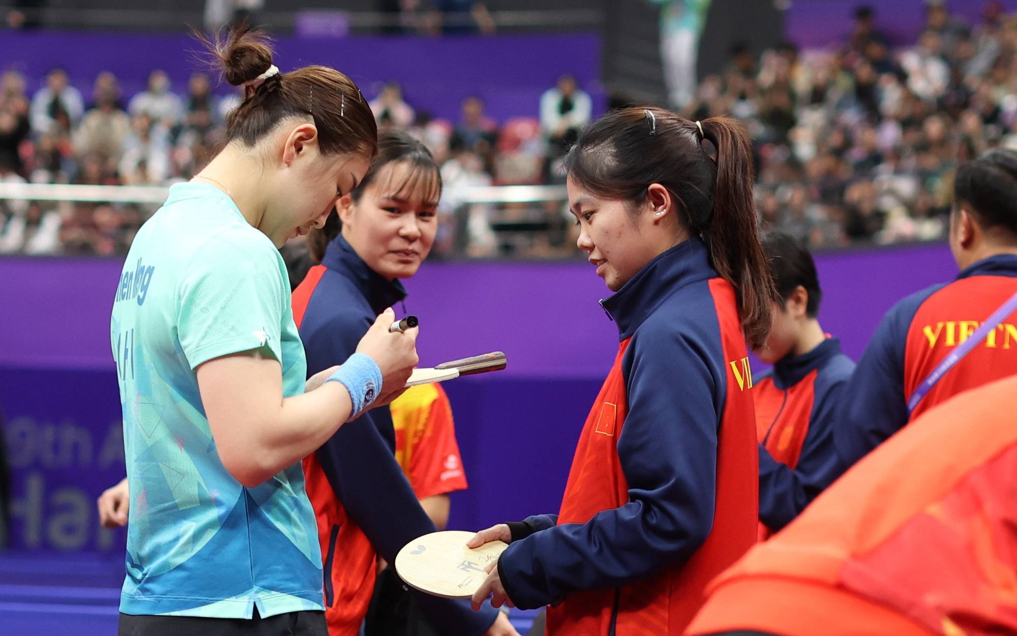 IM体育赛事直播入口-包含中国队鏖战丹麦队，黄鸭组合状态火热的词条