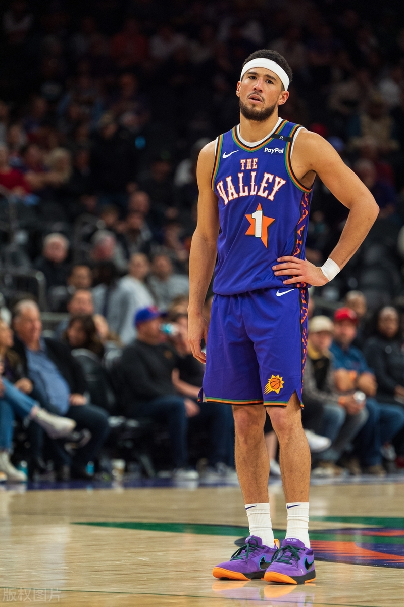 IM体育下载-勇士B队翻盘黄蜂,布克关键制胜