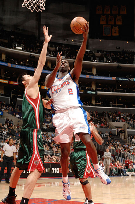 IM体育注册链接-快船碾压福建队，易建联点燃赛场