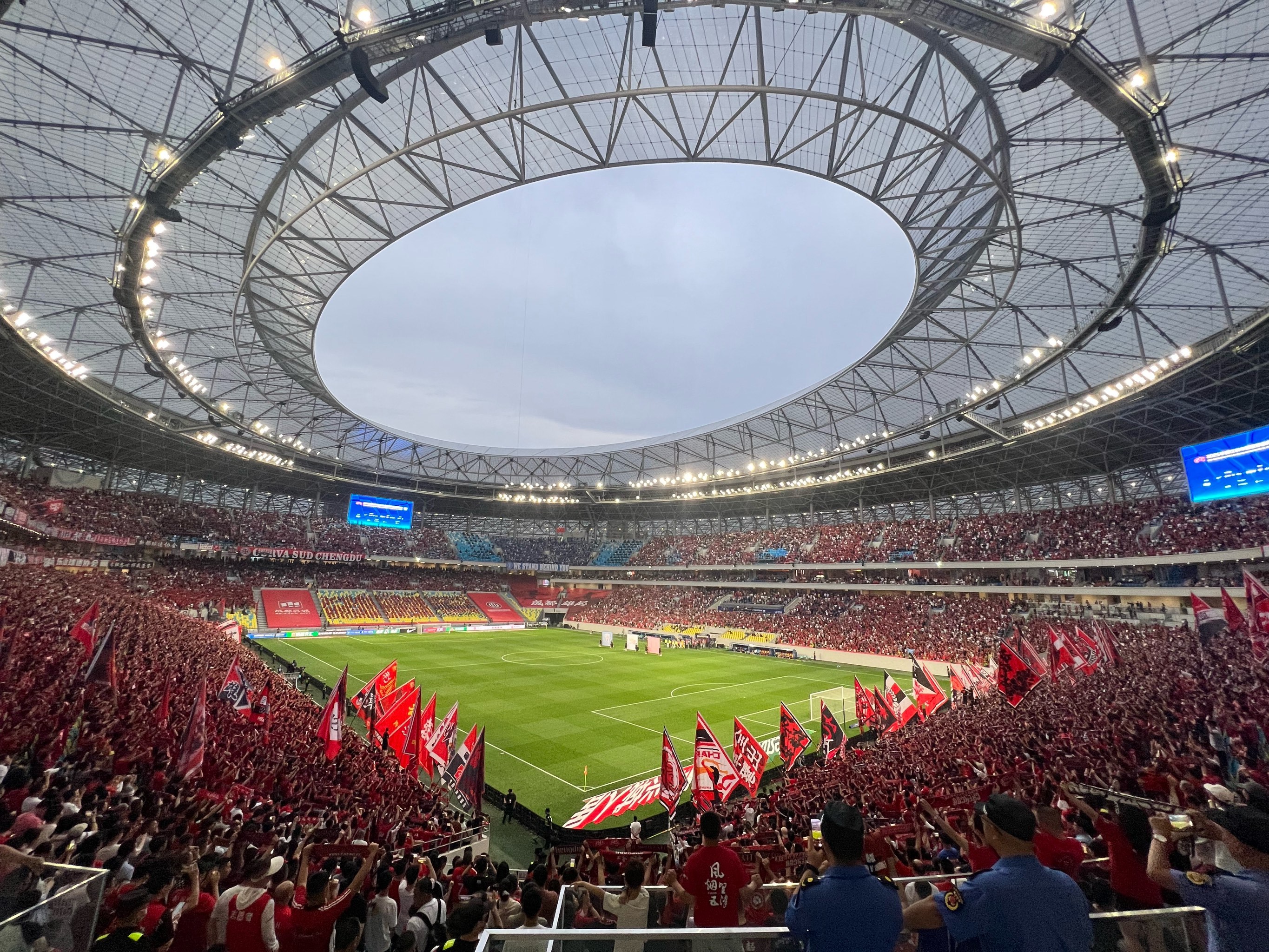 IM体育注册链接-包含水晶宫防守严密斩获胜利,赢得球迷喝彩的词条